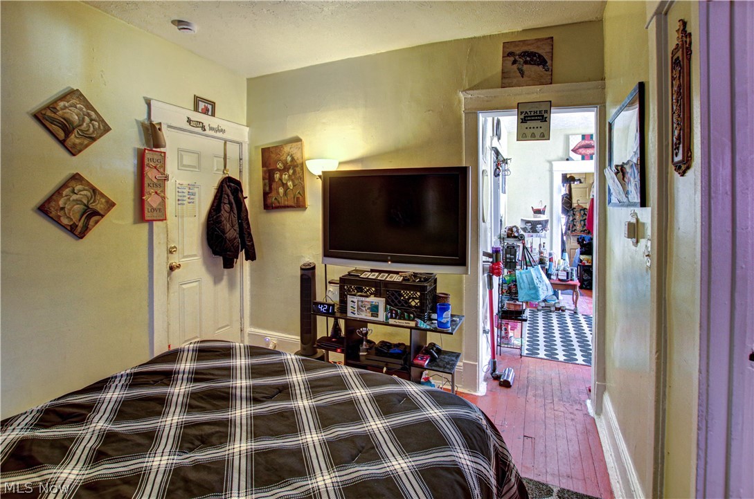 2149 W 105th Street Cleveland OH 44102