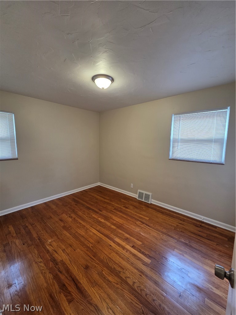 472 E 222nd Street Euclid OH 44123