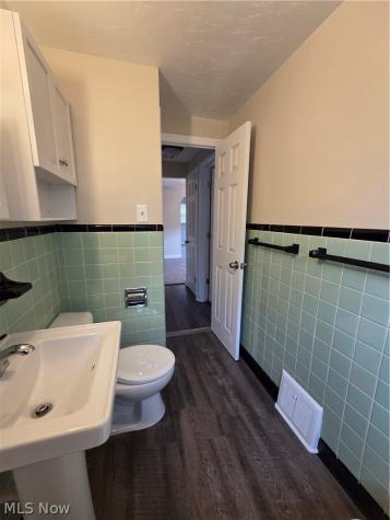 472 E 222nd Street Euclid OH 44123