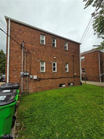 472 E 222nd Street Euclid OH 44123