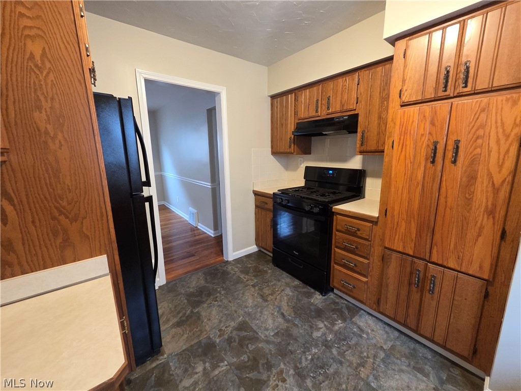 472 E 222nd Street Euclid OH 44123