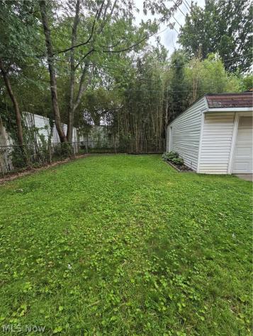 472 E 222nd Street Euclid OH 44123