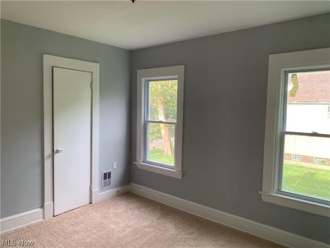 10013 Somerset Avenue Cleveland OH 44108