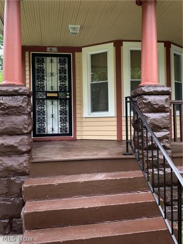 10013 Somerset Avenue Cleveland OH 44108
