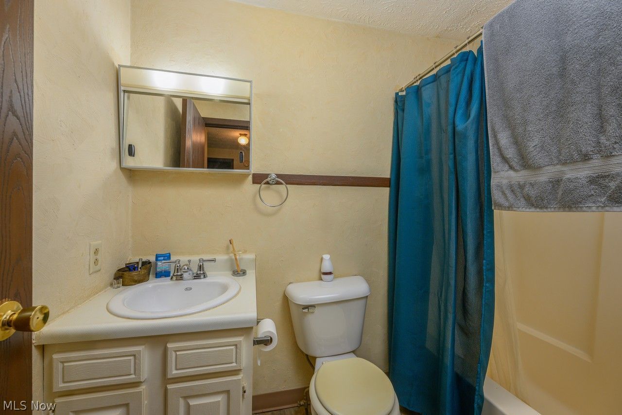 320 Harding Avenue NW Massillon OH 44646