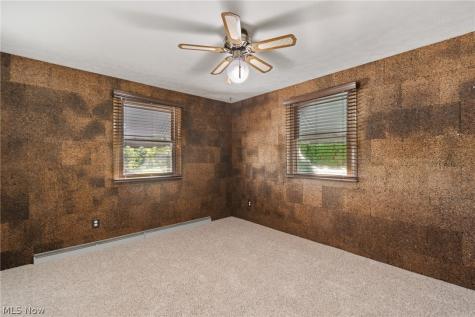 6264 Paris Avenue Louisville OH 44641