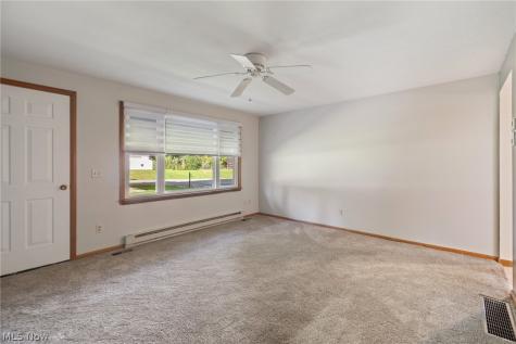 6264 Paris Avenue Louisville OH 44641