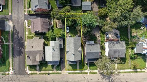 1613 Harvard Avenue NW Canton OH 44703