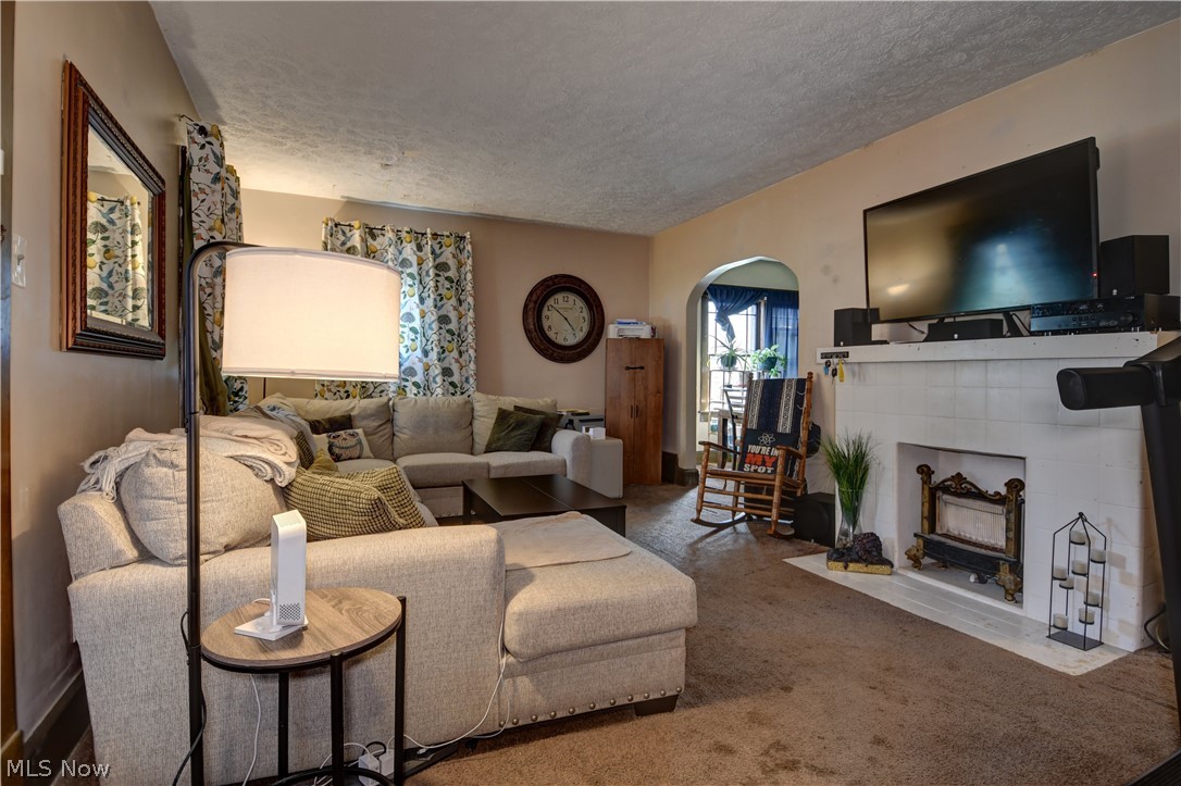 1613 Harvard Avenue NW Canton OH 44703