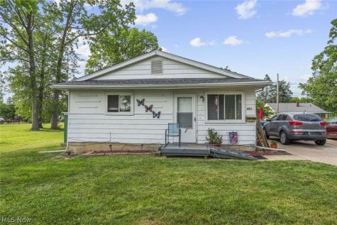 1857-1859 E 39th Street Lorain OH 44055