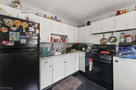 1857-1859 E 39th Street Lorain OH 44055