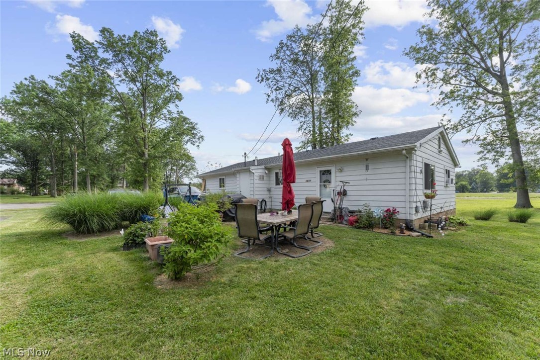1857-1859 E 39th Street Lorain OH 44055