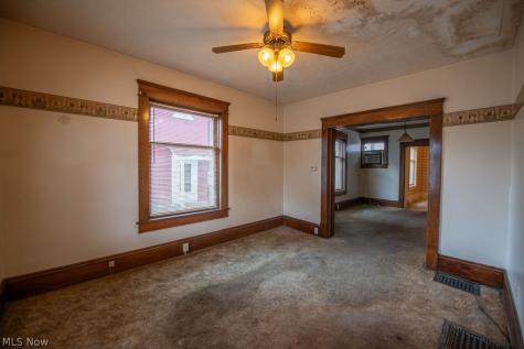 102-104 S Main Street Minerva OH 44657