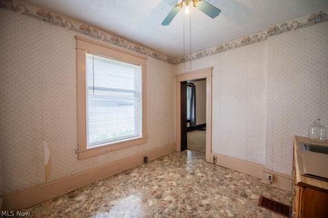 102-104 S Main Street Minerva OH 44657