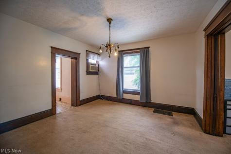102-104 S Main Street Minerva OH 44657