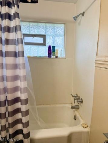 1150 Saxe Avenue Cuyahoga Falls OH 44221