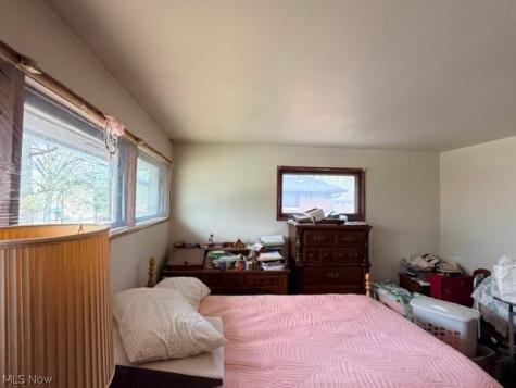 1150 Saxe Avenue Cuyahoga Falls OH 44221
