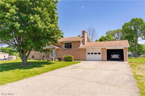 72-74 Briarcliff Avenue NE Alliance OH 44601
