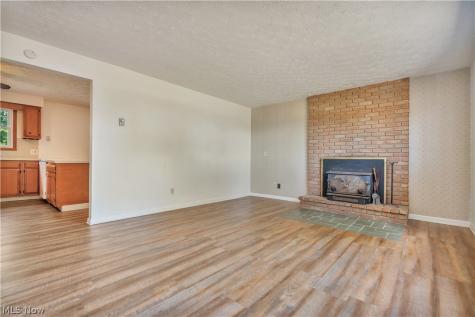 72-74 Briarcliff Avenue NE Alliance OH 44601