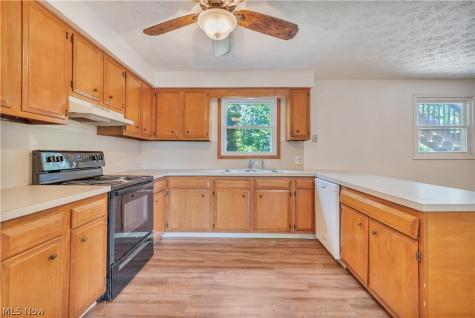 72-74 Briarcliff Avenue NE Alliance OH 44601