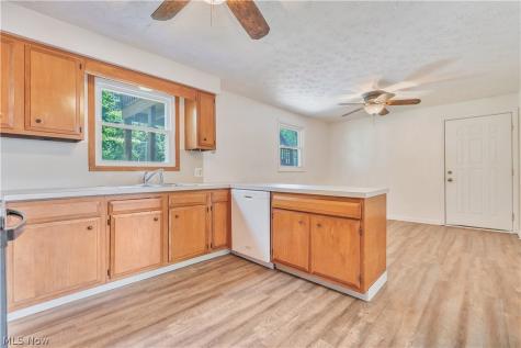 72-74 Briarcliff Avenue NE Alliance OH 44601