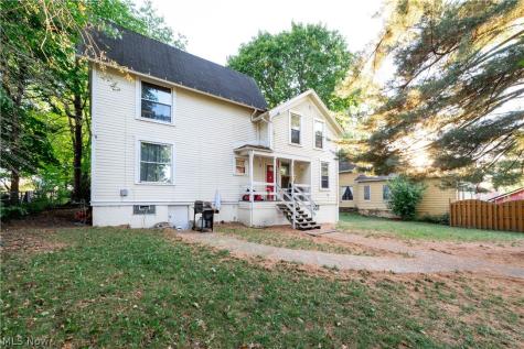 242 W Highland Avenue Ravenna OH 44266