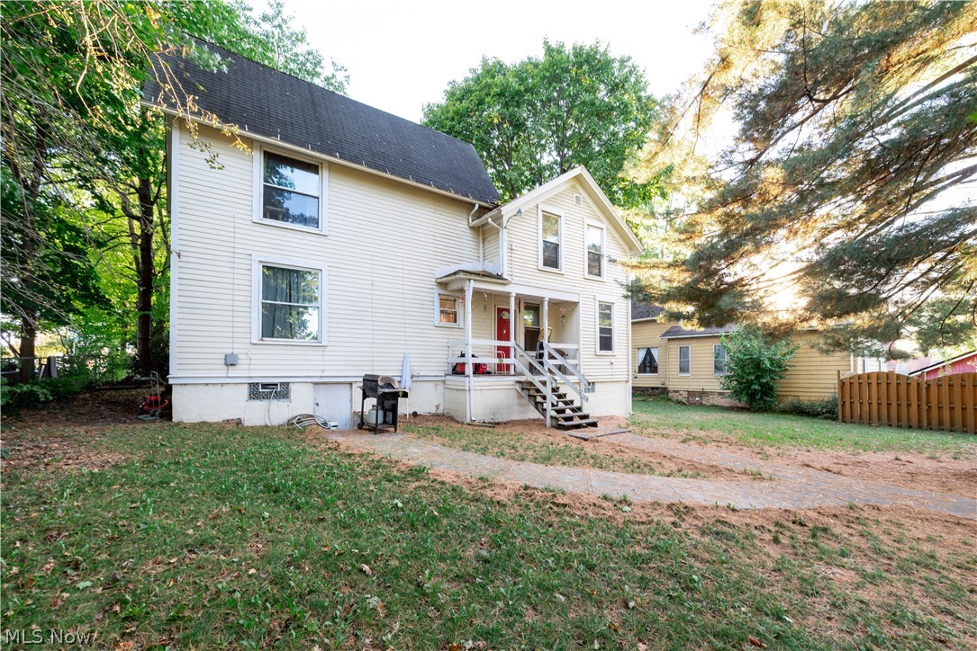 242 W Highland Avenue Ravenna OH 44266
