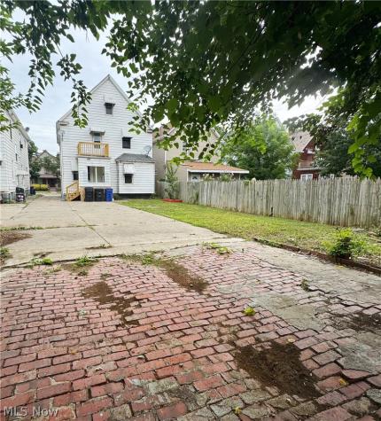 4243 Archwood Avenue Cleveland OH 44109