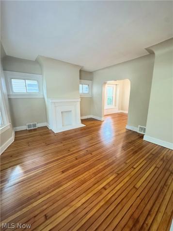 4243 Archwood Avenue Cleveland OH 44109