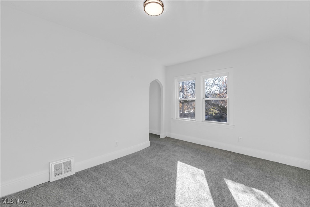 2002 Valentine Avenue Cleveland OH 44109