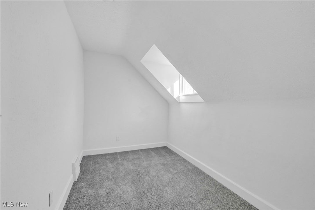 2002 Valentine Avenue Cleveland OH 44109