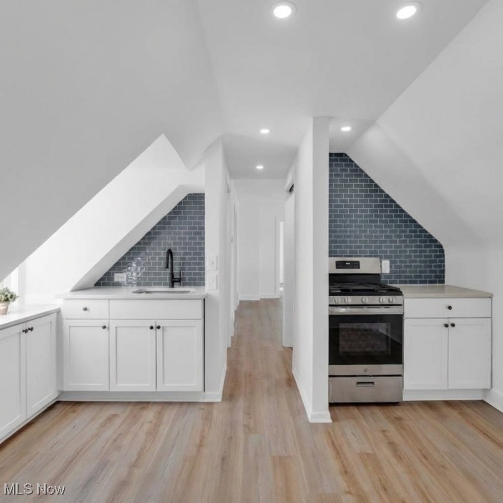 2002 Valentine Avenue Cleveland OH 44109