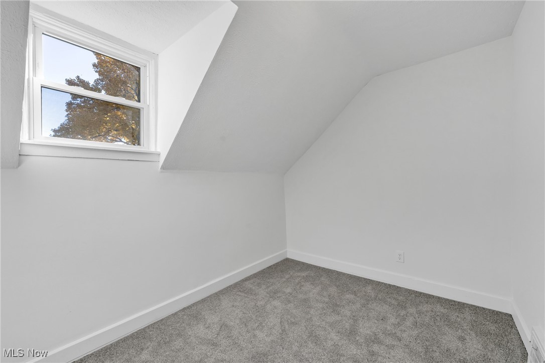 2002 Valentine Avenue Cleveland OH 44109