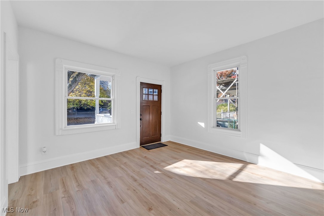 2002 Valentine Avenue Cleveland OH 44109