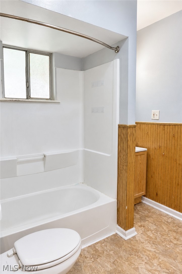 1215 Marlowe Avenue Lakewood OH 44107