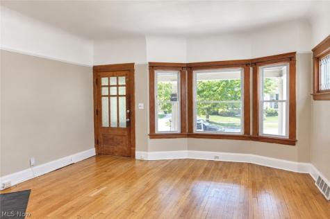 1215 Marlowe Avenue Lakewood OH 44107