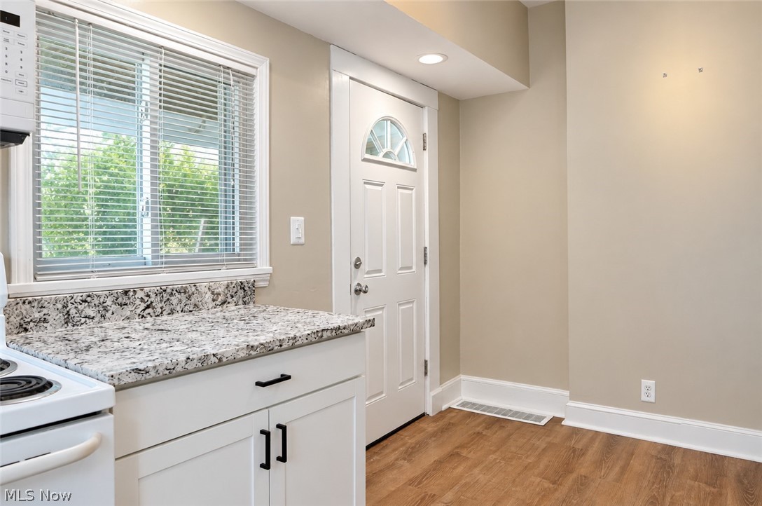 1215 Marlowe Avenue Lakewood OH 44107