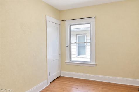 1215 Marlowe Avenue Lakewood OH 44107