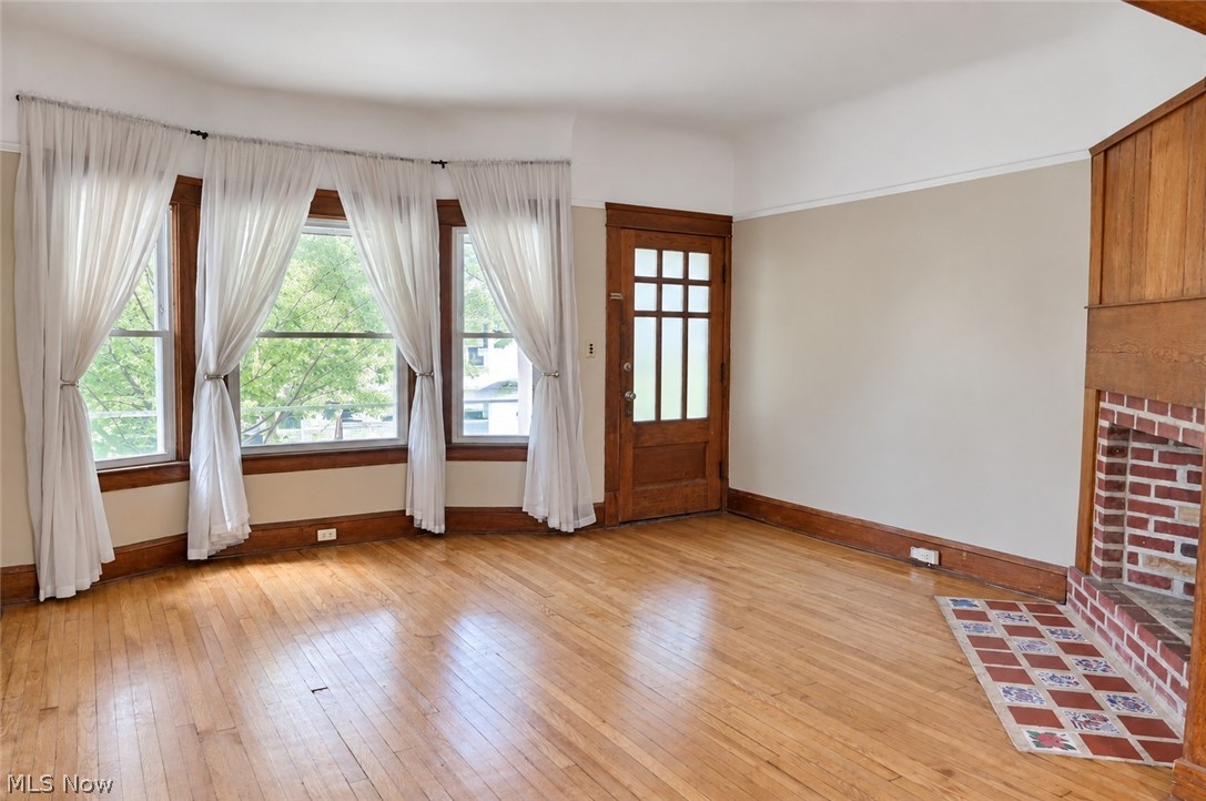 1215 Marlowe Avenue Lakewood OH 44107