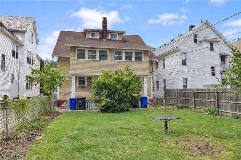 1215 Marlowe Avenue Lakewood OH 44107