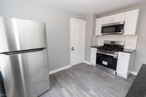 3596 Warren Road Cleveland OH 44111