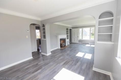 3596 Warren Road Cleveland OH 44111