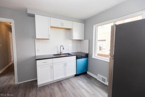 3596 Warren Road Cleveland OH 44111