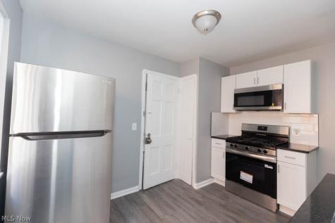 3596 Warren Road Cleveland OH 44111