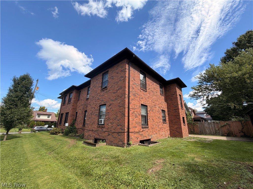 489 W Judson Avenue Youngstown OH 44511