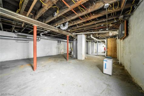 2250 E 86th Street Cleveland OH 44106