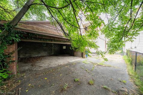 2250 E 86th Street Cleveland OH 44106