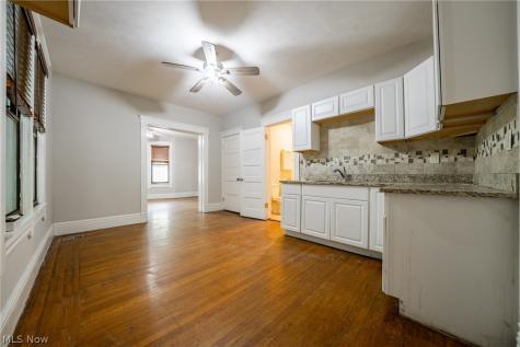 2250 E 86th Street Cleveland OH 44106