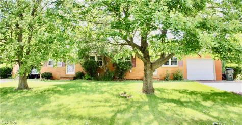 1645 California Avenue Louisville OH 44641