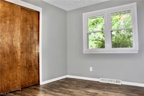 1645 California Avenue Louisville OH 44641